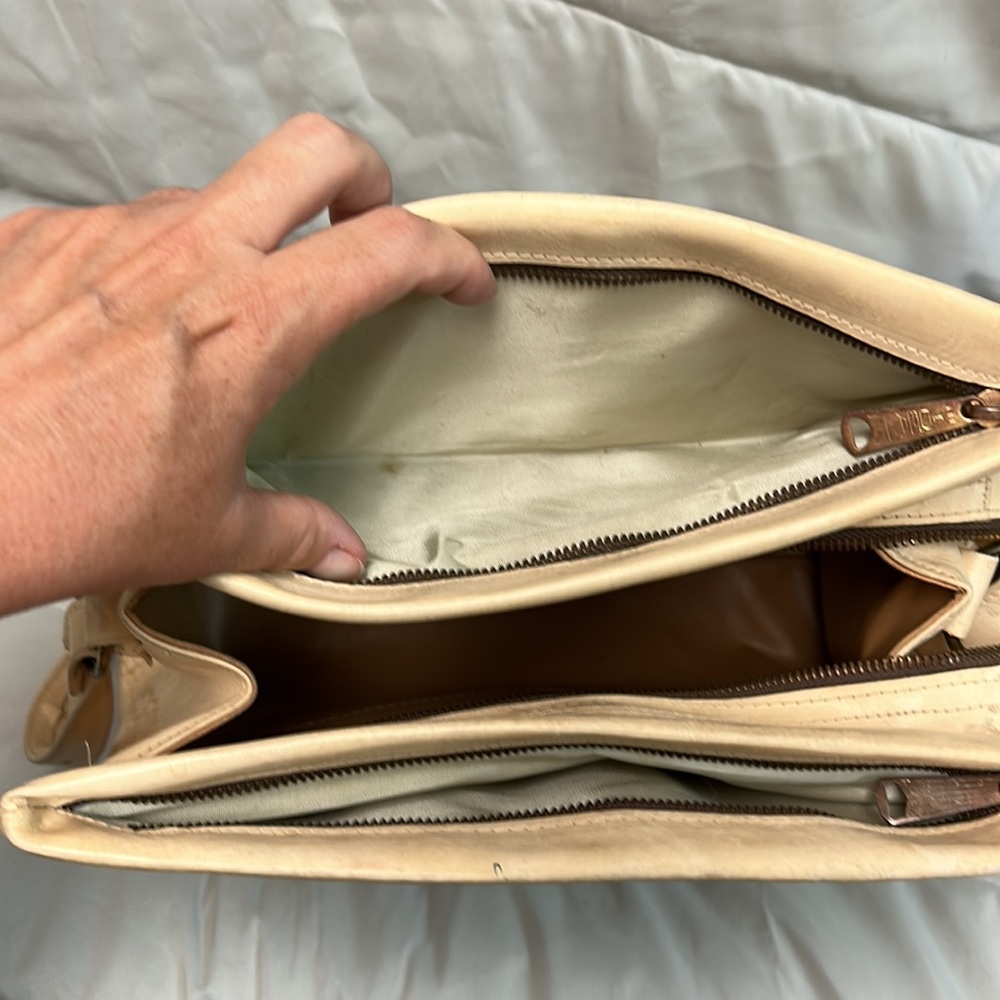Vintage Leather Hand Tooled RARE Purse 1960s Mexico Ivory Yellow Mayan Roses - Picture 5 of 16